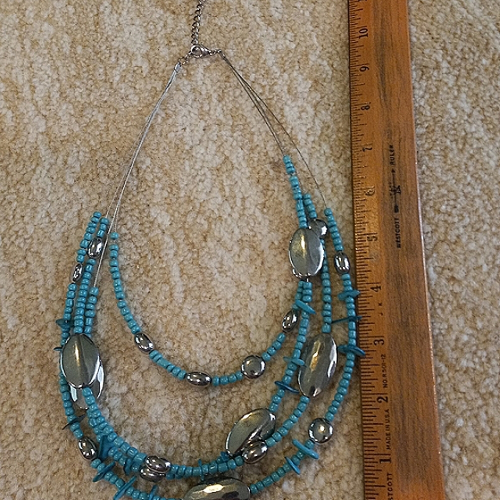 Turquoise Necklace and Earrings - Picture 4 of 6
